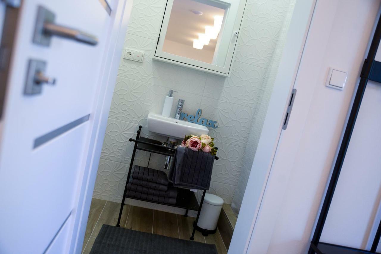Apartmany Benesov Benesov nad Ploucnici Exterior foto